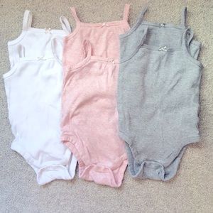 Gap Onesie Tanks: 6 to 12 mo (runs a little big)